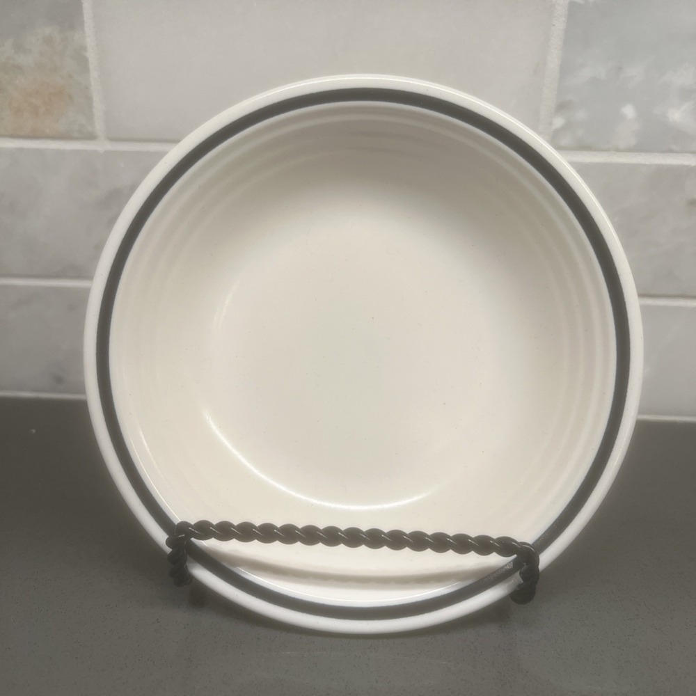 6-Vintage Town & Country Collection Stoneware "BLUE RIDGE" Dessert/Berry Bowls